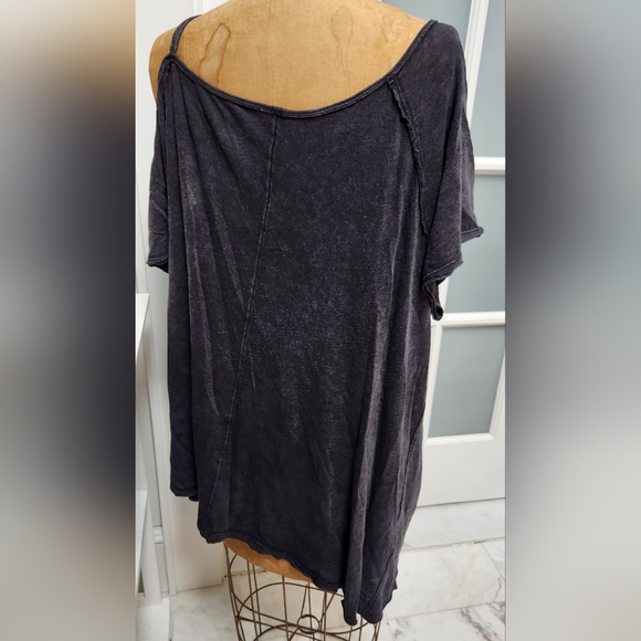 WE THE FREE Charcoal Black One Shoulder Short Sleeve Top EUC - Picture 4 of 6
